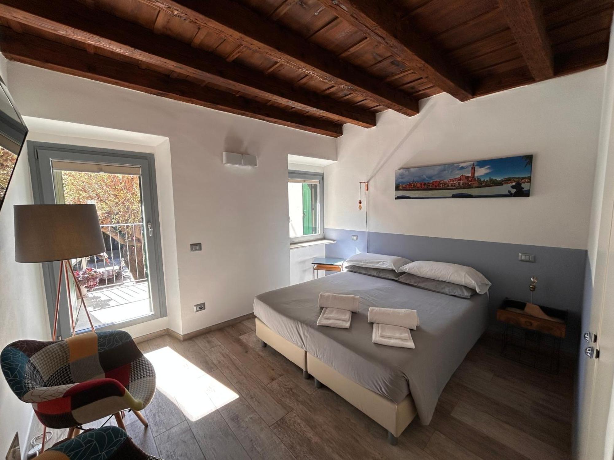 Santa Marta Rooms&Studios Verona Exterior photo